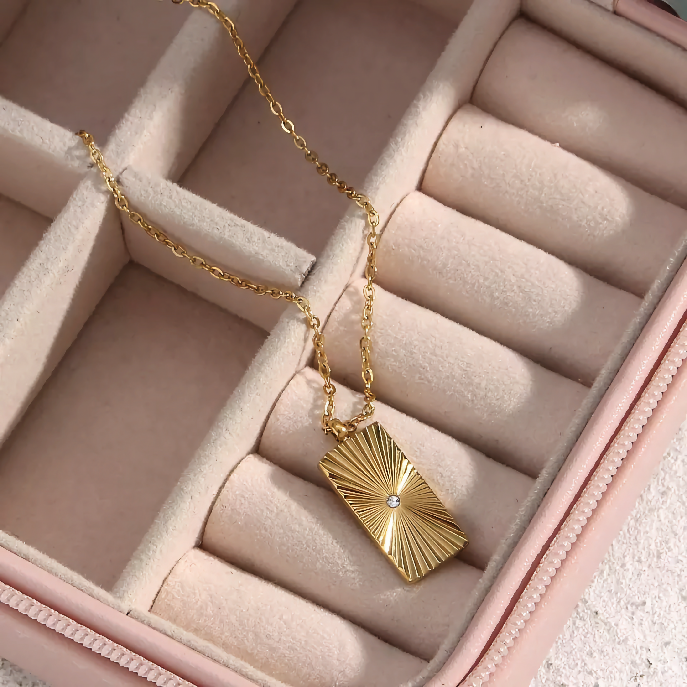 PURELY YOURS - MADISON GOLD NECKLACE