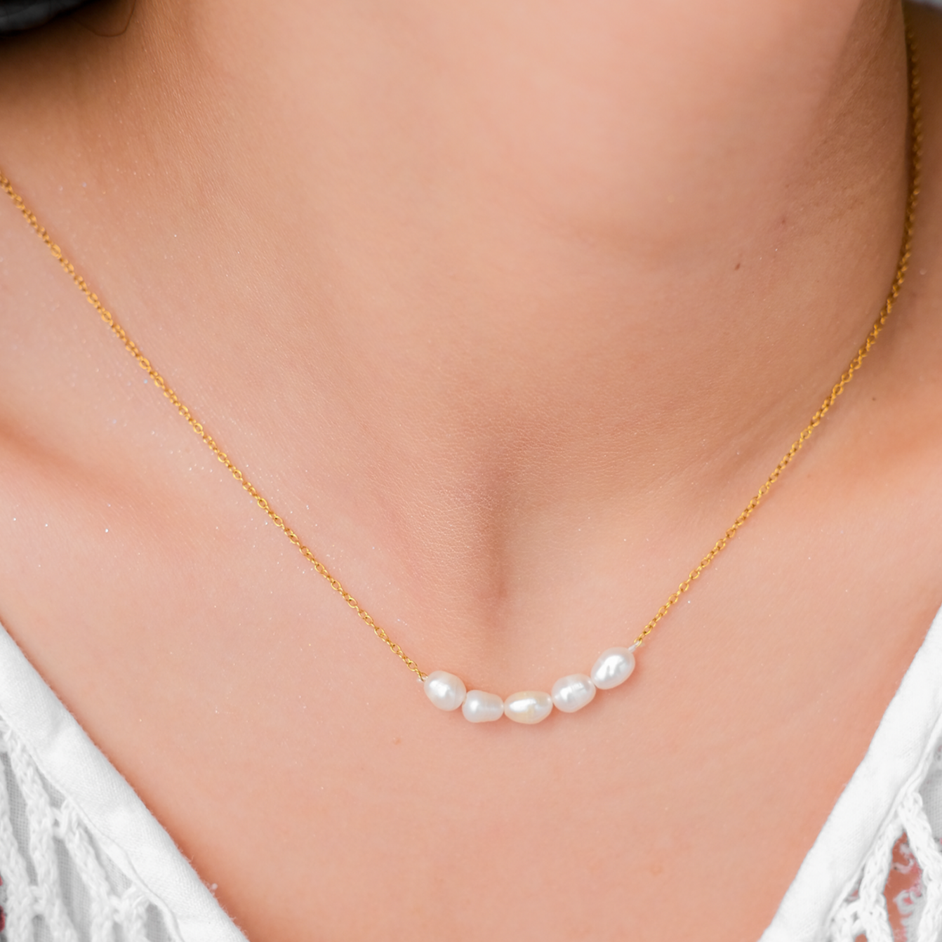 PURELY YOURS - ELLE GOLD PEARL NECKLACE