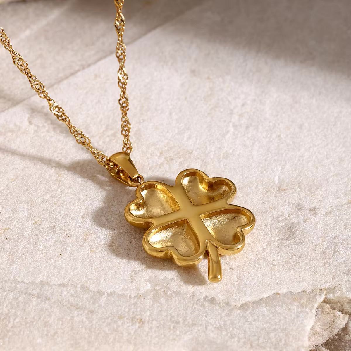 PURELY YOURS - ELLA CLOVER GOLD NECKLACE