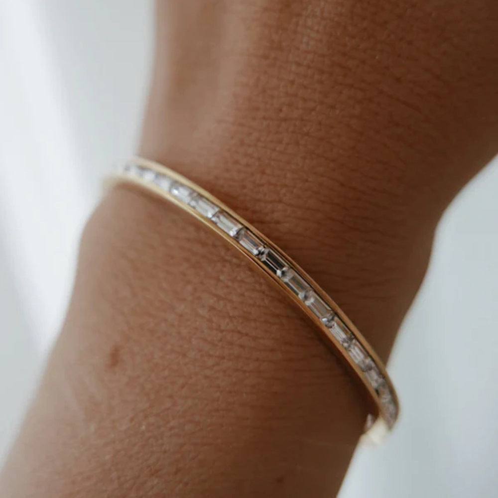 PURELY YOURS - GRACE DIAMOND BANGLE GOLD