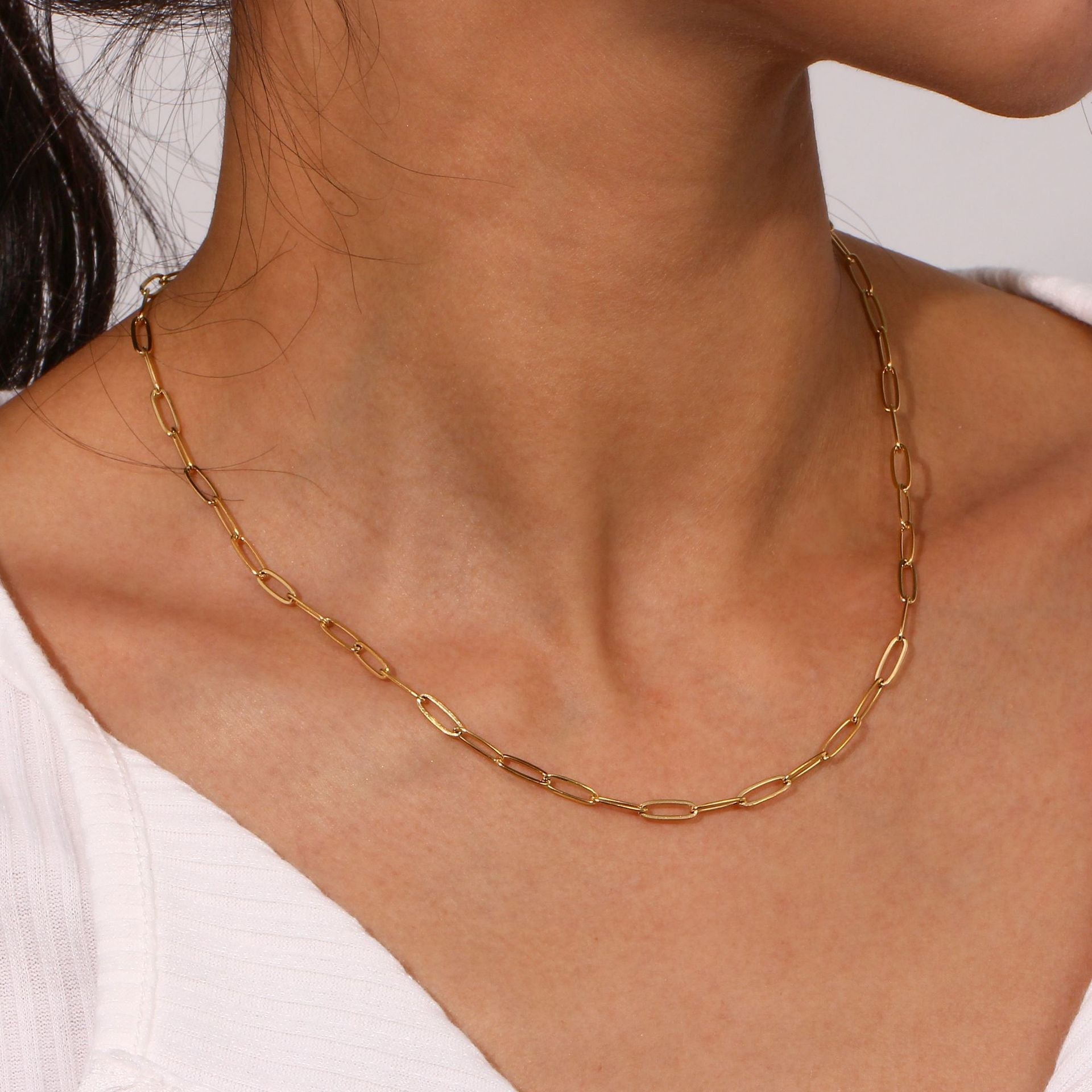 PURELY YOURS - LENA GOLDEN CHAIN NECKLACE