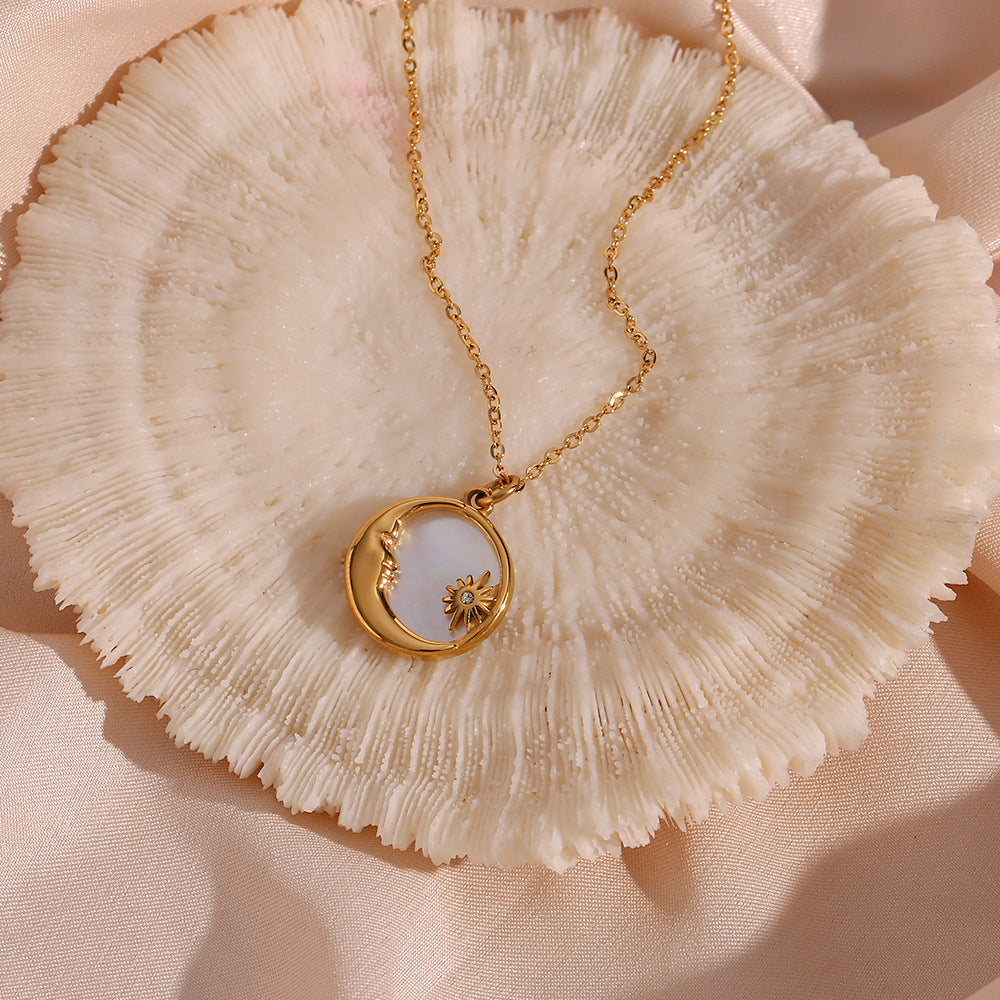 PURELY YOURS - EVANGELINE LUNAR GOLD NECKLACE