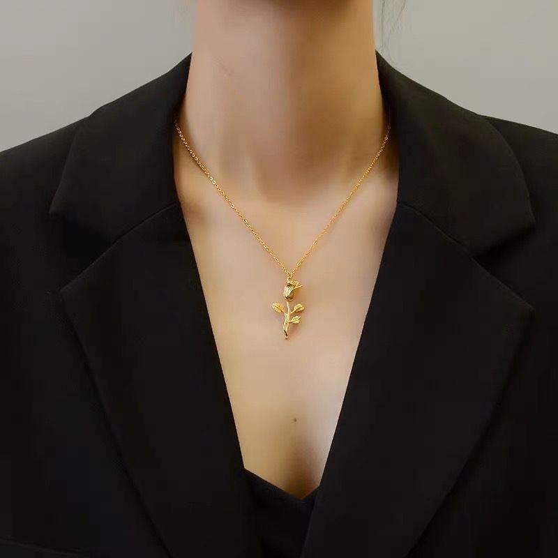 PURELY YOURS - CELIA GOLD NECKLACE