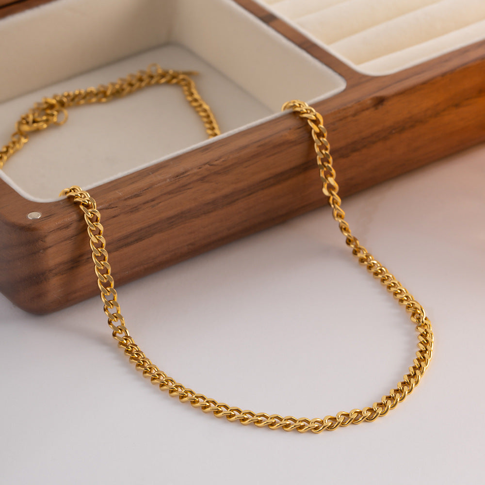 PURELY YOURS - AVANA GOLD CHAIN NECKLACE