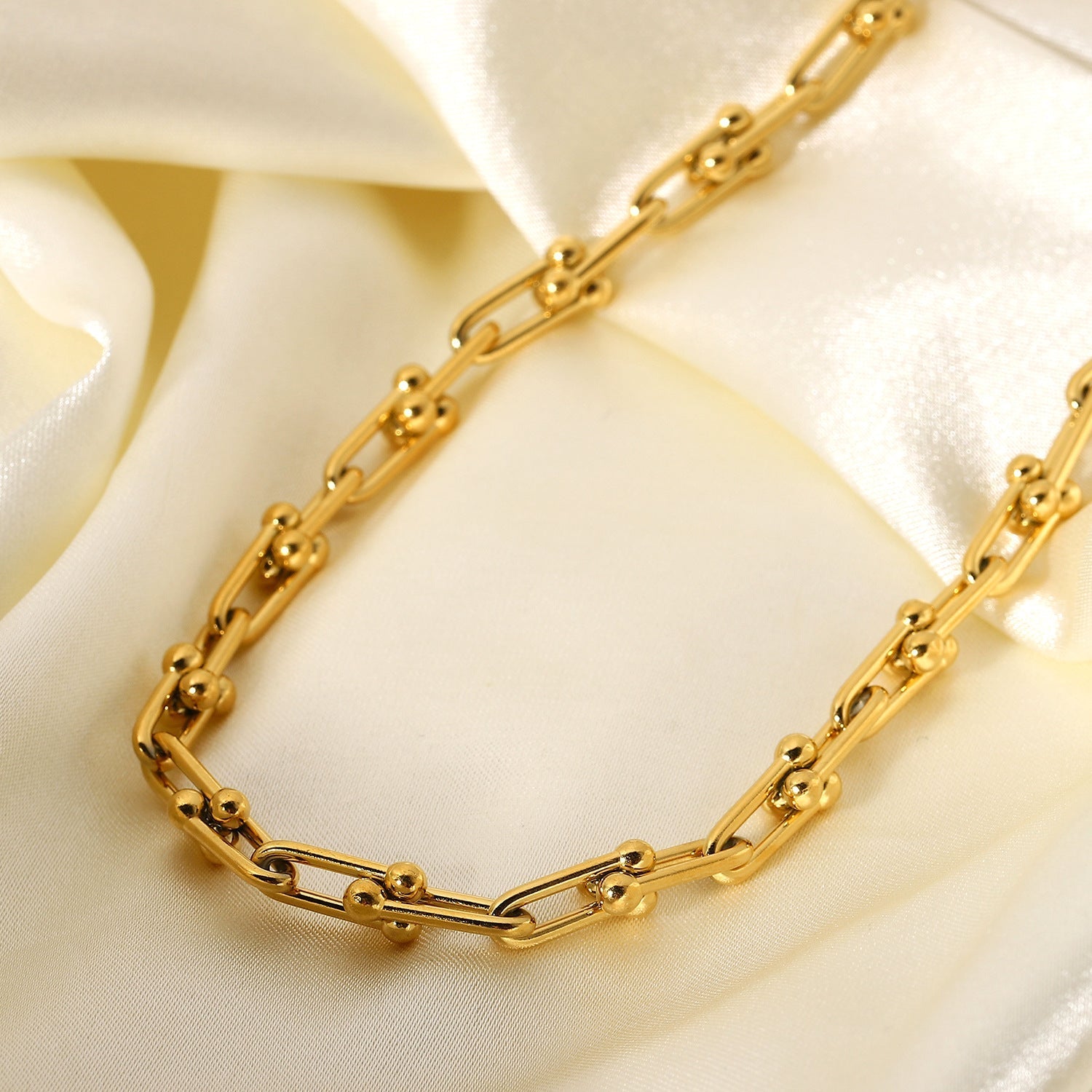 PURELY YOURS - CASCADE GOLD CHAIN NECKLACE