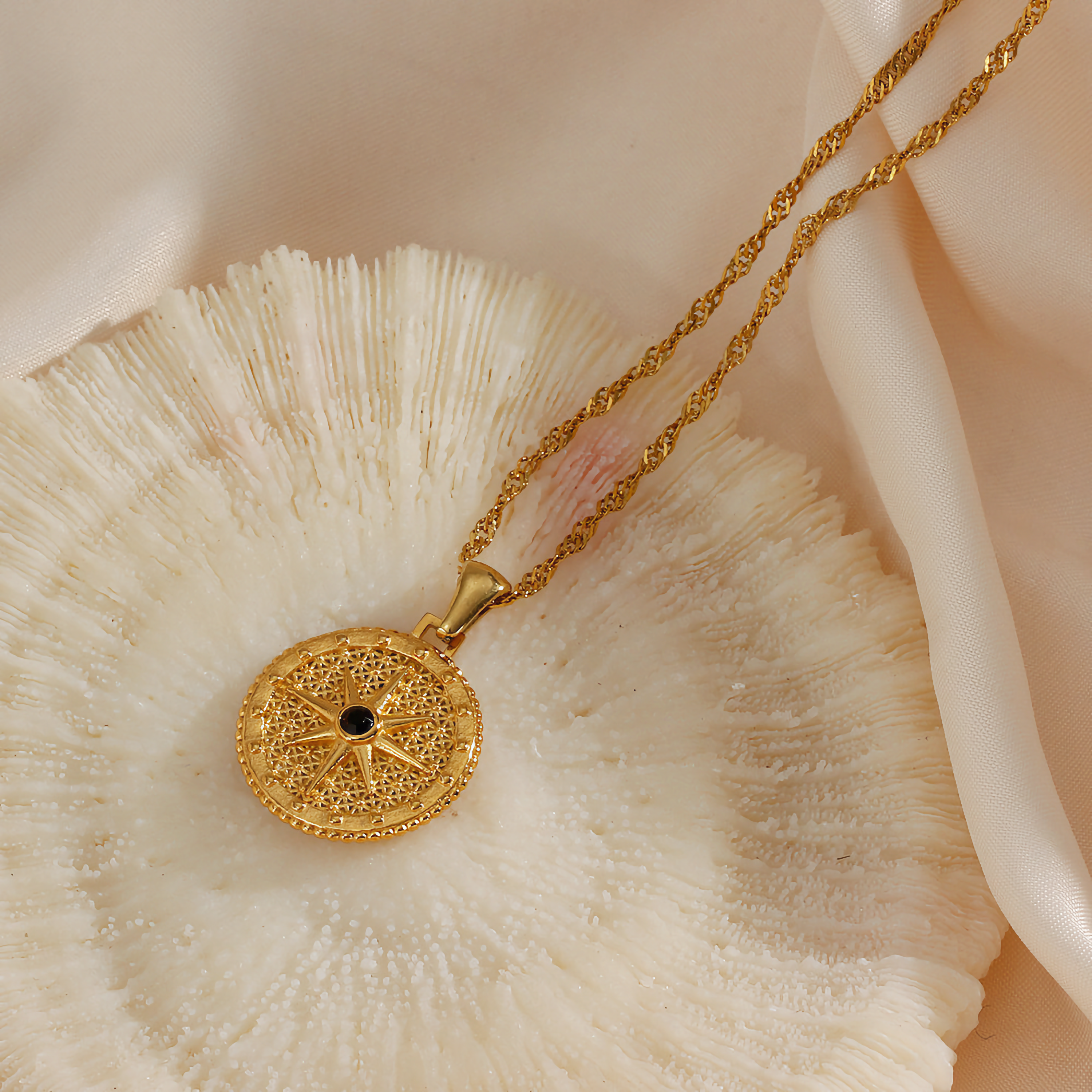 PURELY YOURS - ELLIE COMPASS NECKLACE