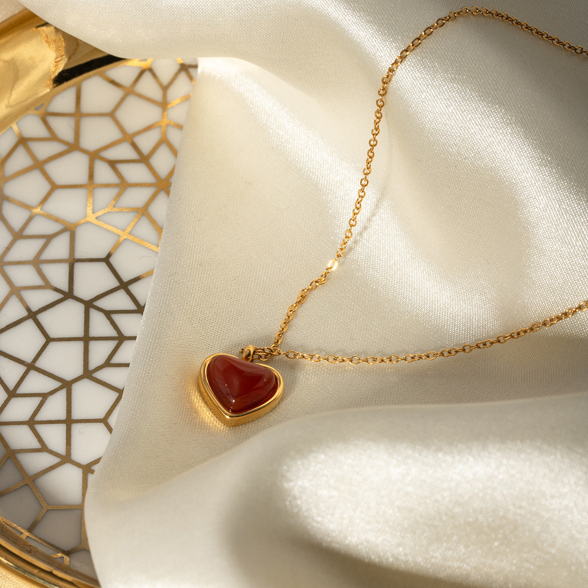 PURELY YOURS - CECILY GOLD HEART NECKLACE