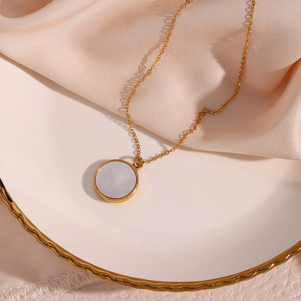 PURELY YOURS - EVANGELINE LUNAR GOLD NECKLACE