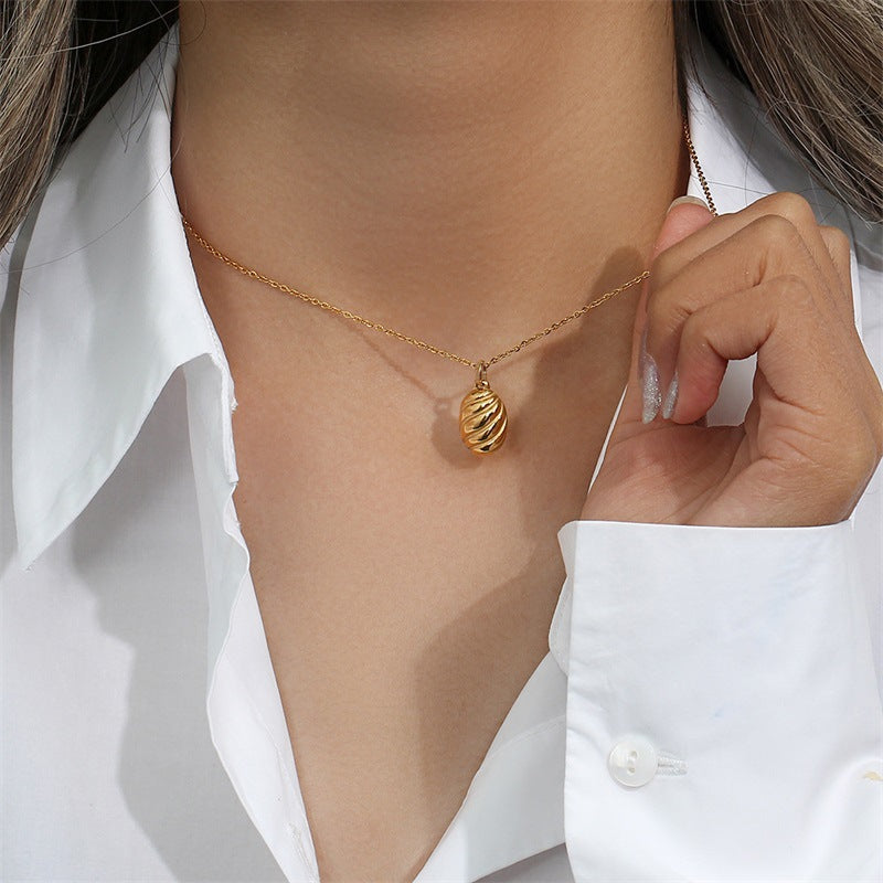 PURELY YOURS - LINDA GOLD CROISSANT NECKLACE