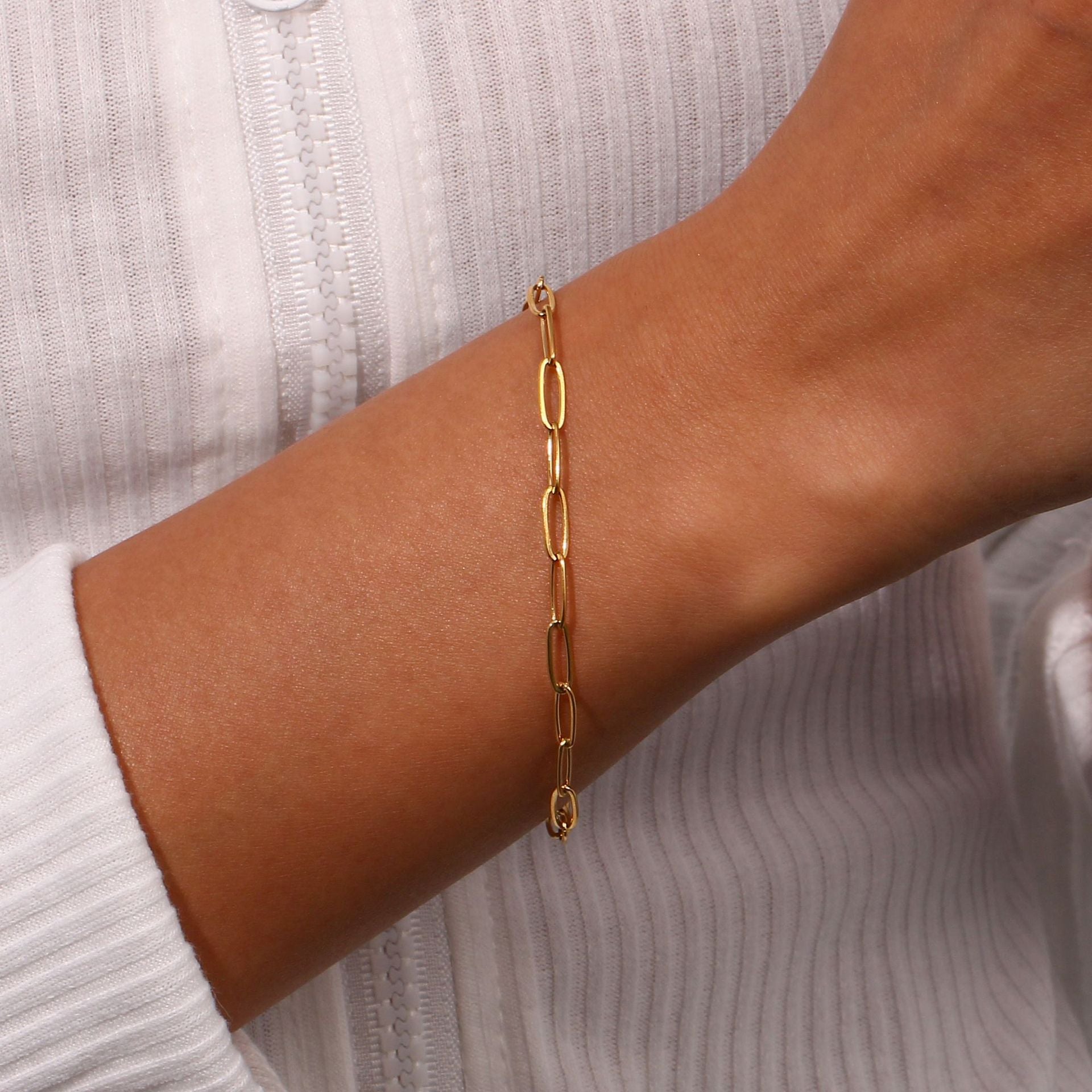 PURELY YOURS - LENA GOLDEN CHAIN BRACELET