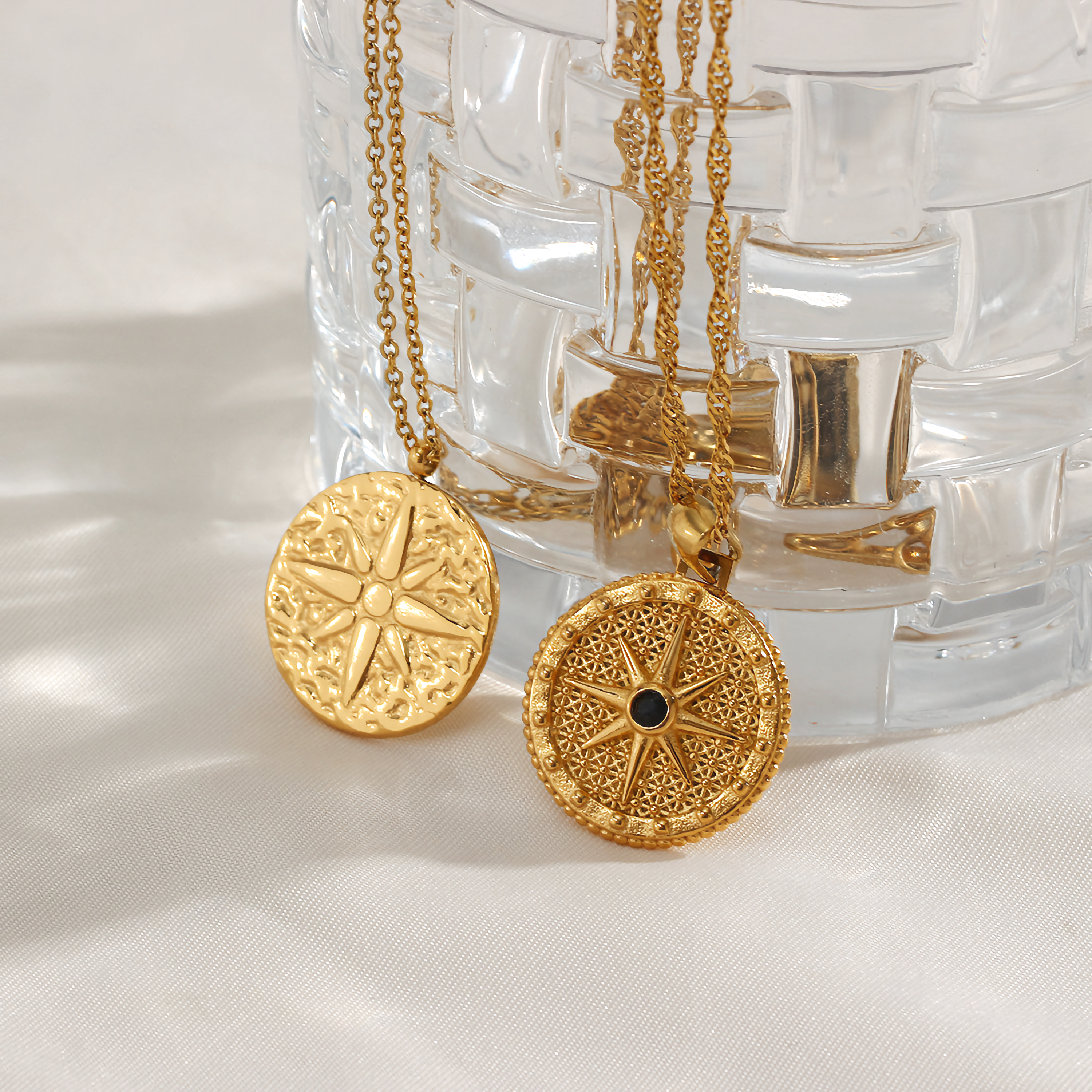 PURELY YOURS - ELLIE COMPASS NECKLACE