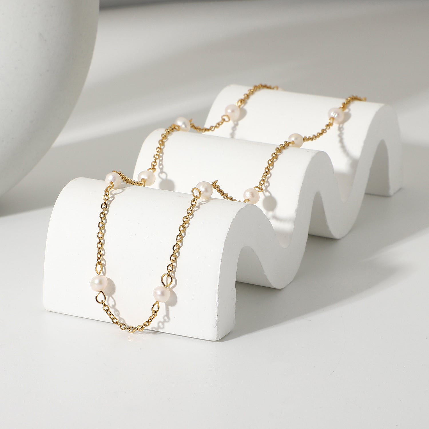 PURELY YOURS - NORA GOLD PEARL NECKLACE