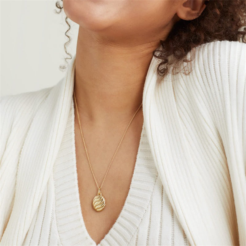 PURELY YOURS - LINDA GOLD CROISSANT NECKLACE