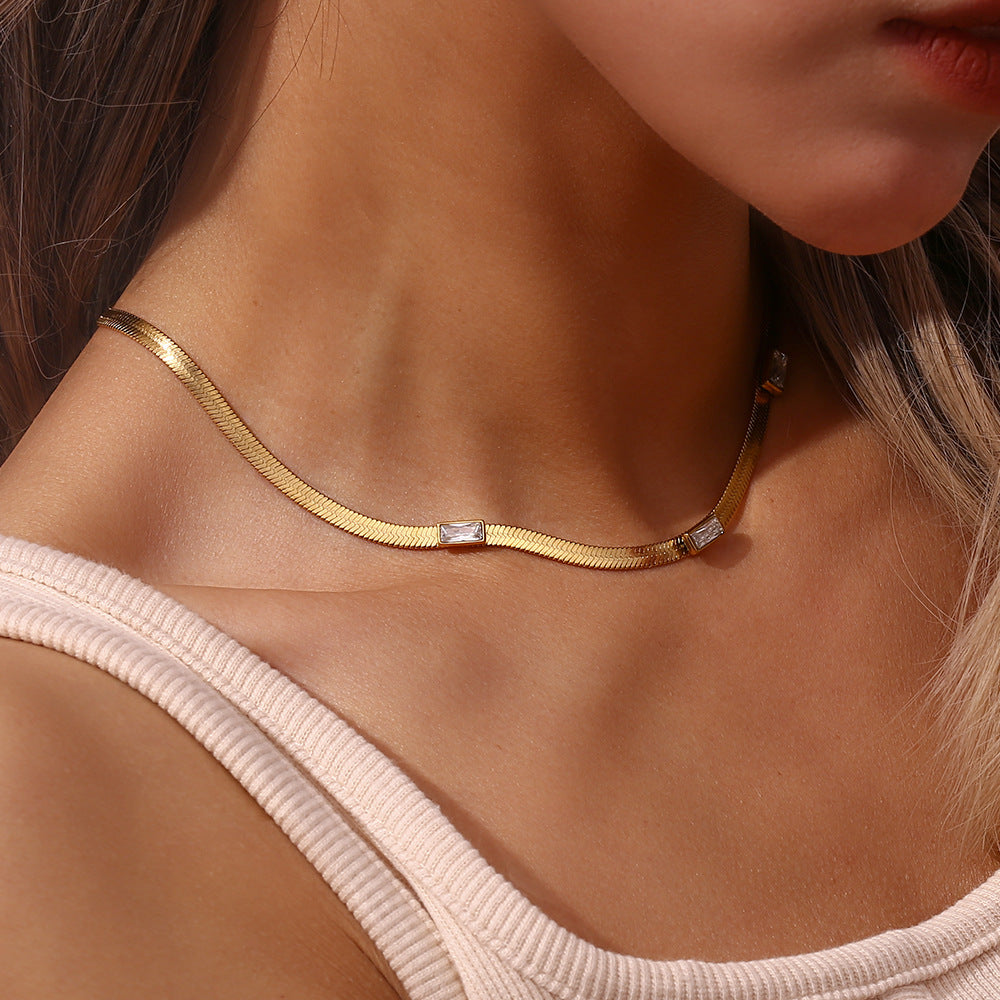 PURELY YOURS - EVE HERRINGBONE GOLD NECKLACE