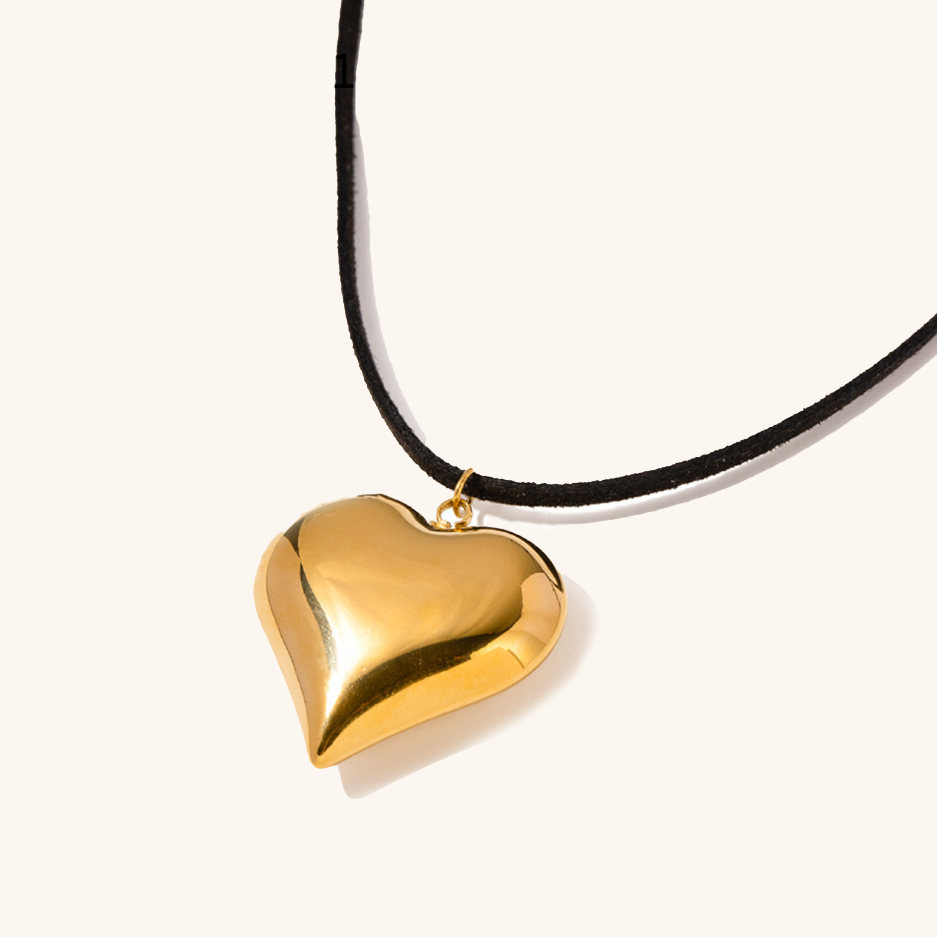 PURELY YOURS - LAVINE HEART NECKLACE