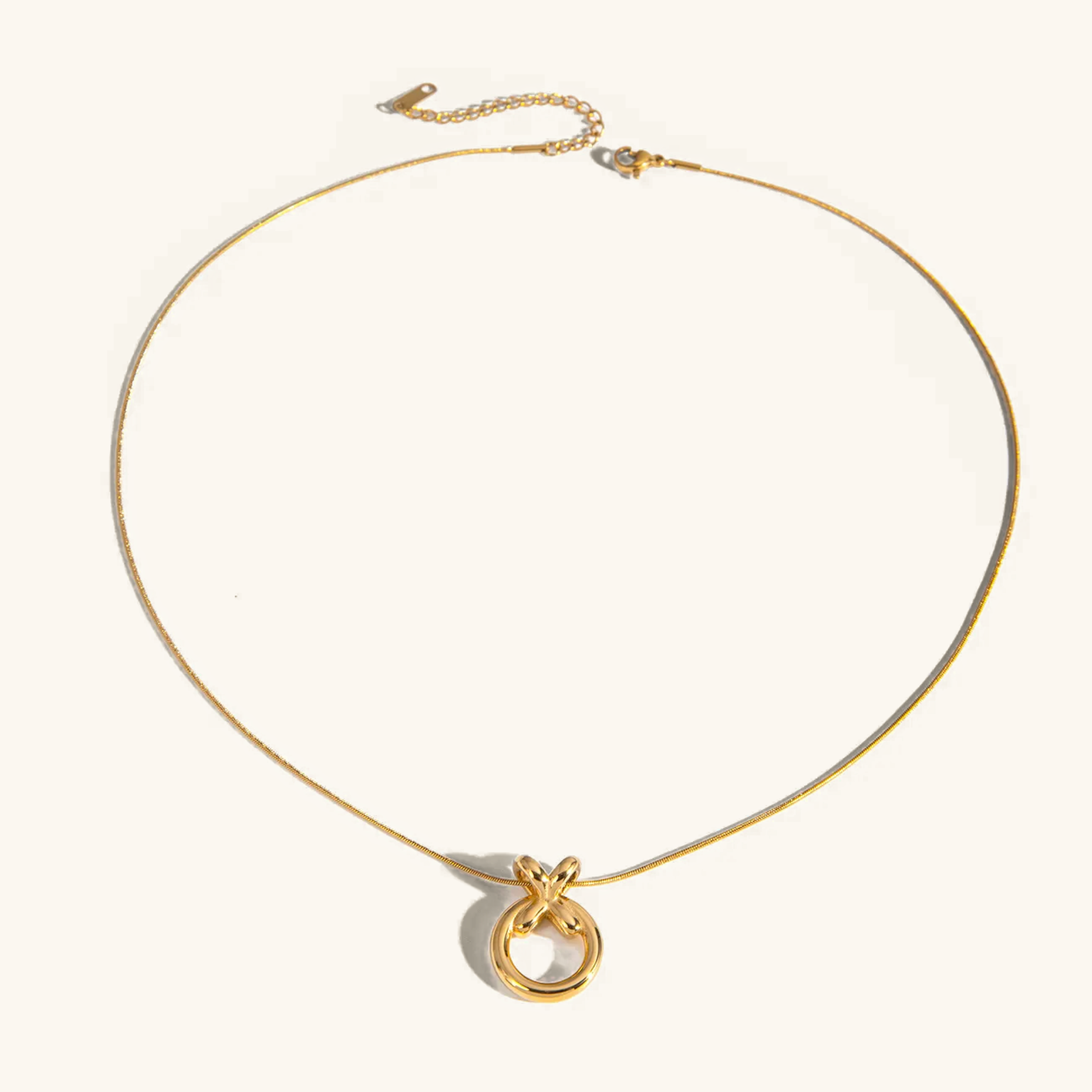 PURELY YOURS - ANASTASIA GOLD NECKLACE