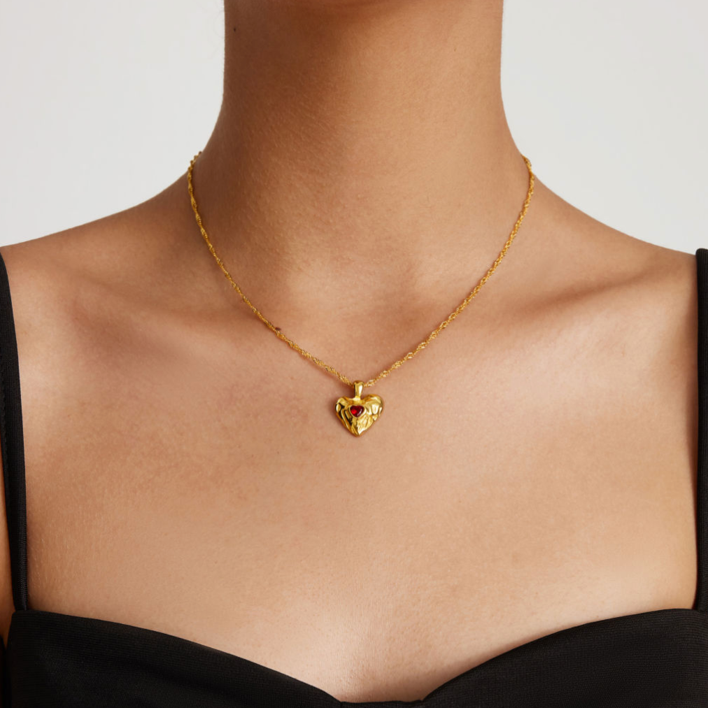 PURELY YOURS - VESPER GOLD HEART NECKLACE