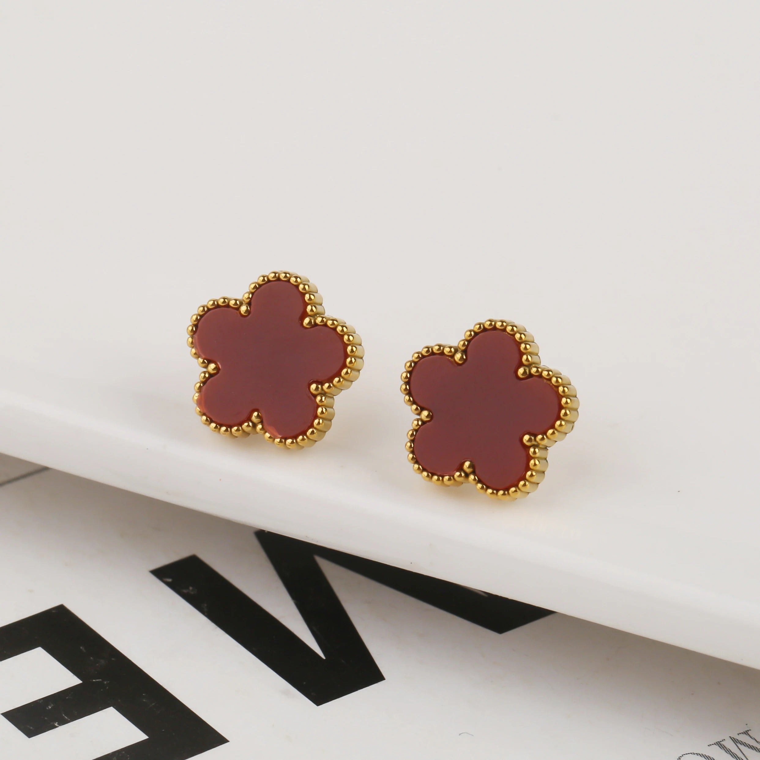 PURELY YOURS - CLOVER | RED EARRINGS